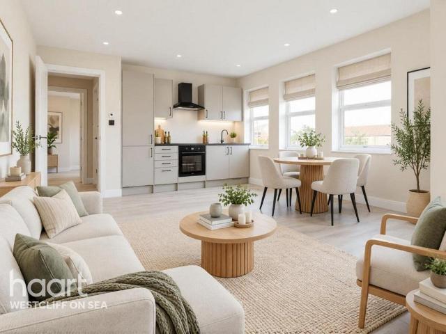 Flat for sale in Prittlewell, Southend-on-Sea