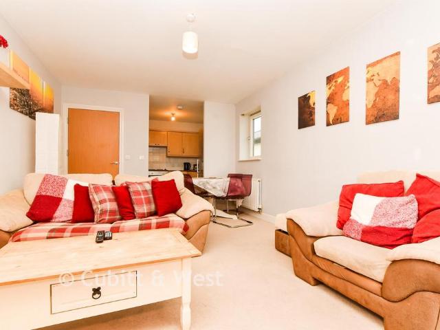 Flat for sale in Three Bridges, Glynde