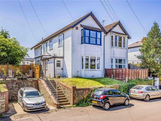Flat for sale in Littlecote, West Sussex