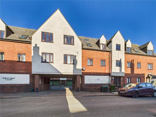 Flat for sale in Hythe, Fordham Heath