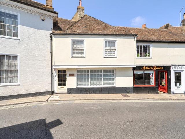 Flat for sale in Sandwich, Ash
