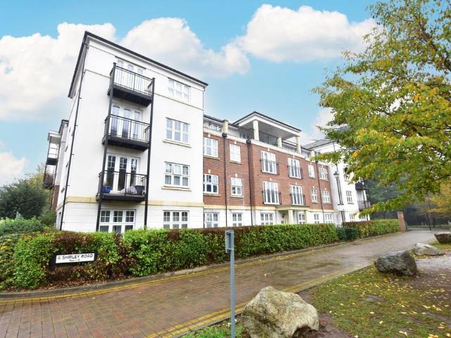 Flat for sale in North Watford, Watford