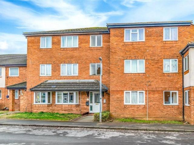Flat for sale in Churchward, Rodbourne