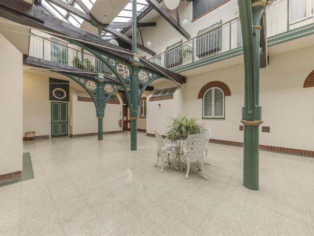 Flat for sale in Heigham Grove, East Bank