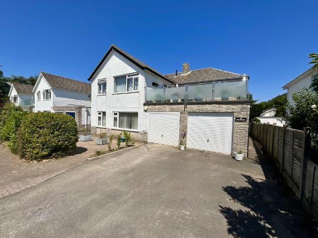 Flat for sale in Wick, Bournemouth