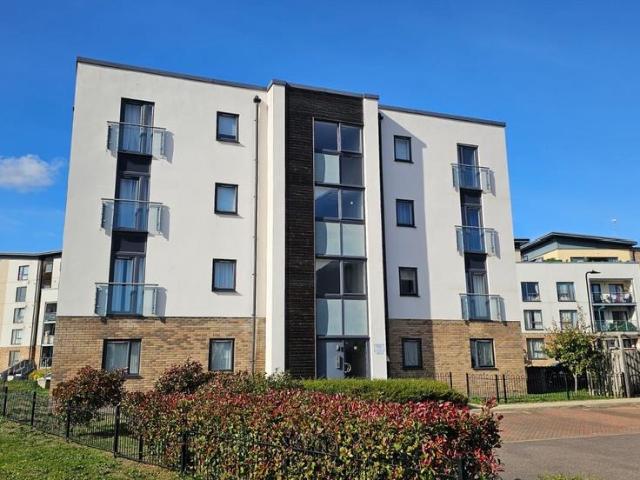 Flat for sale in Potters Way, Peterborough