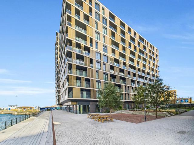 Flat for sale in Brompton, Gillingham