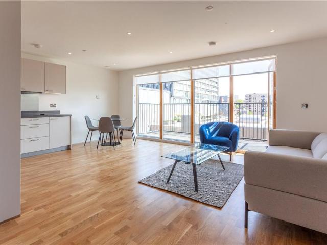 Flat for sale in Greater London