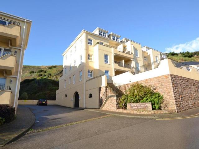 Flat for sale in St Helier, Greater London