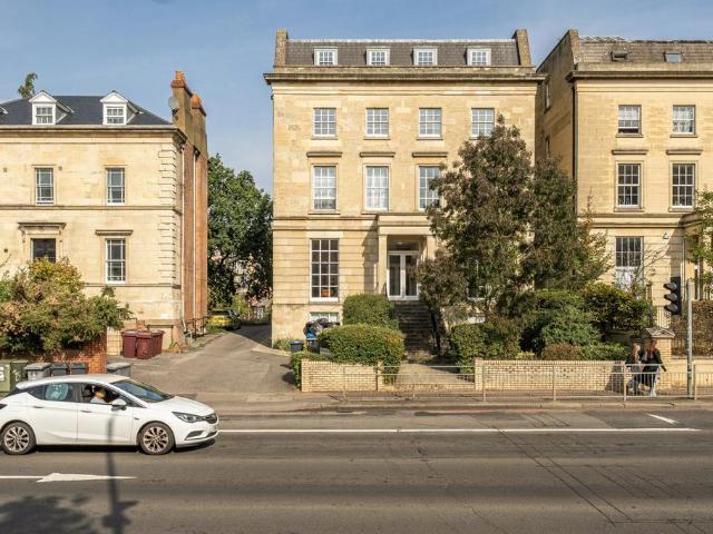 Flat for sale in Newtown, Reading