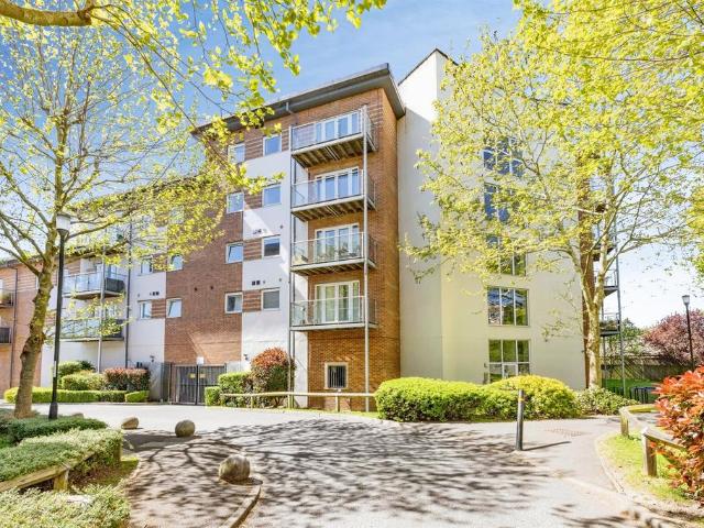 Flat for sale in Holywell Estate, North Watford