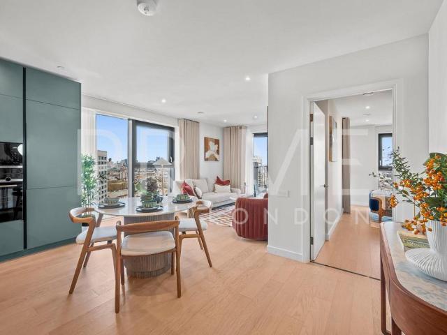 Flat for sale in Walworth, Greater London