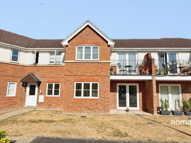 Flat for sale in Priest Down, Hampshire