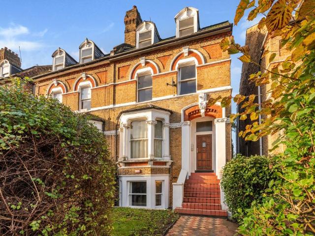 Flat for sale in London Borough of Lewisham, Greater London