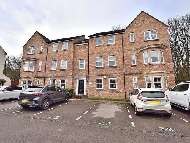 Flat for sale in Colburn
