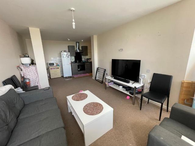 Flat for sale in Boothtown, Halifax