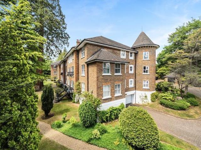 Flat for sale in Sunninghill and Ascot, Ascot