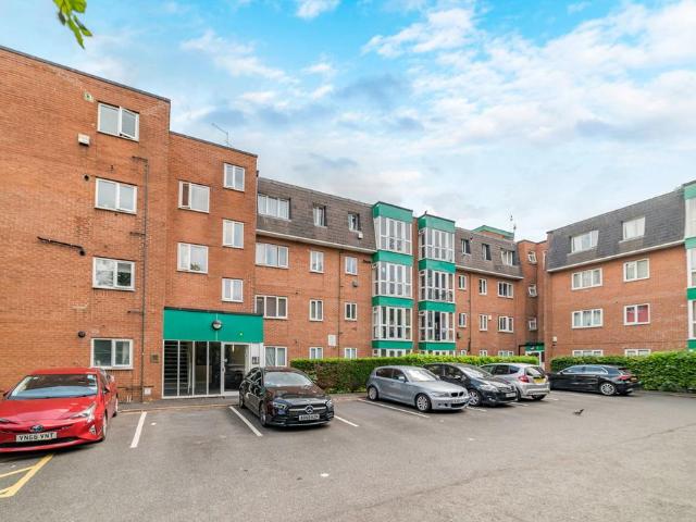 Flat for sale in Georgia, Greater Manchester