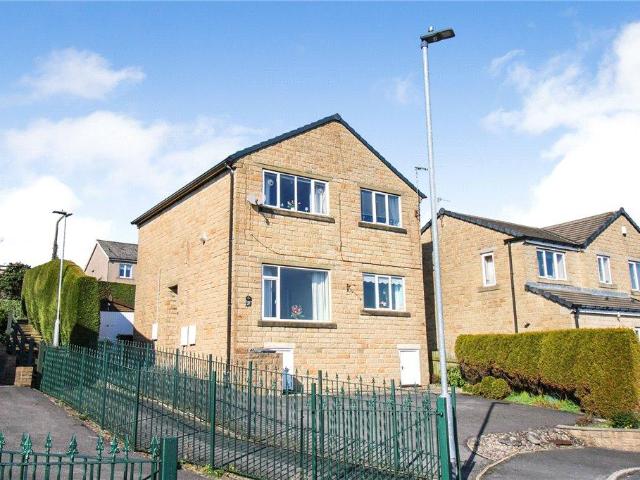 Flat for sale in Exley Head, Keighley