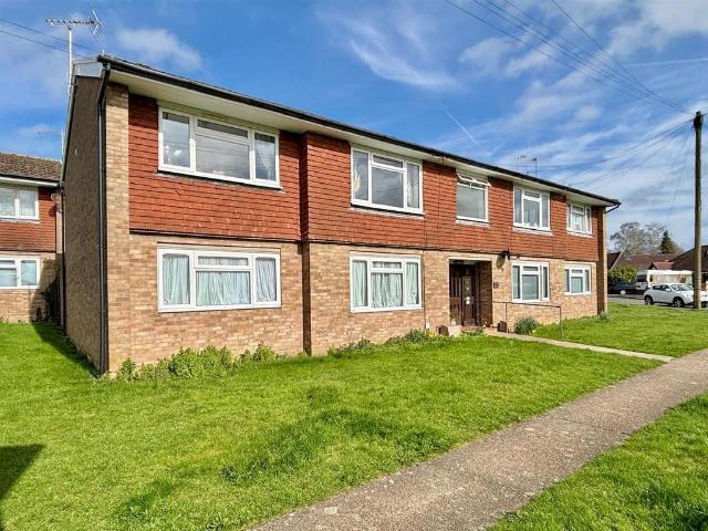 Flat for sale in The Butts, Kent