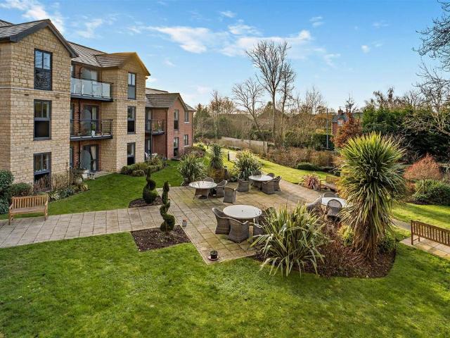 Flat for sale in Catmose, Oakham