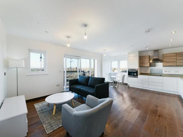Flat for sale in Roding Riverside, Greater London