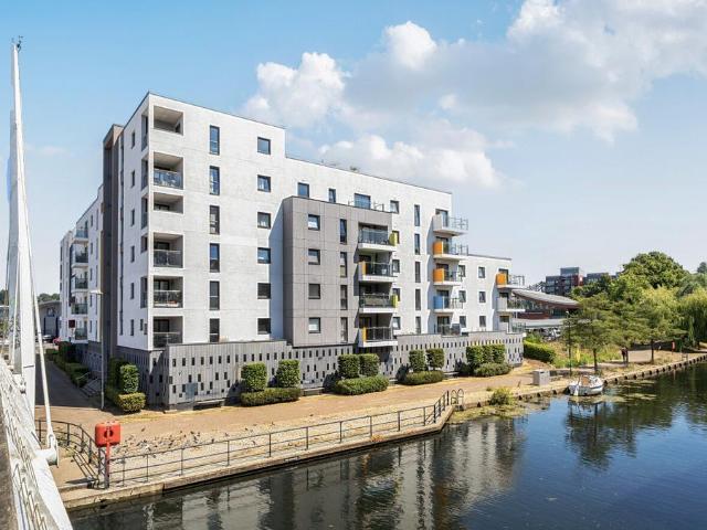 Flat for sale in Lakenham, East Bank