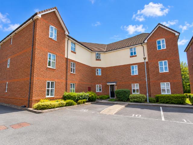 Flat for sale in Upton Rocks, Widnes