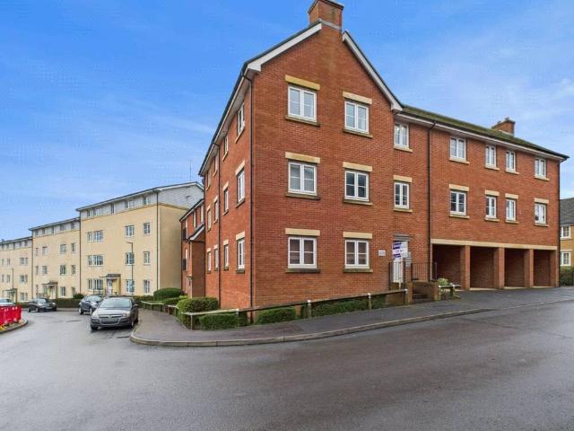 Flat for sale in Stroud, School House