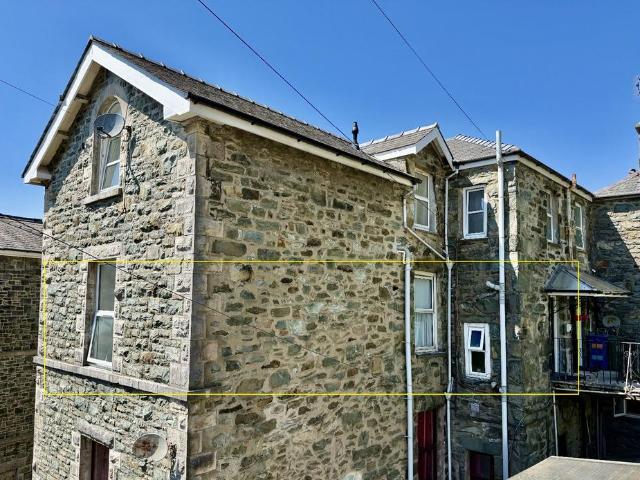 Flat for sale in Barmouth