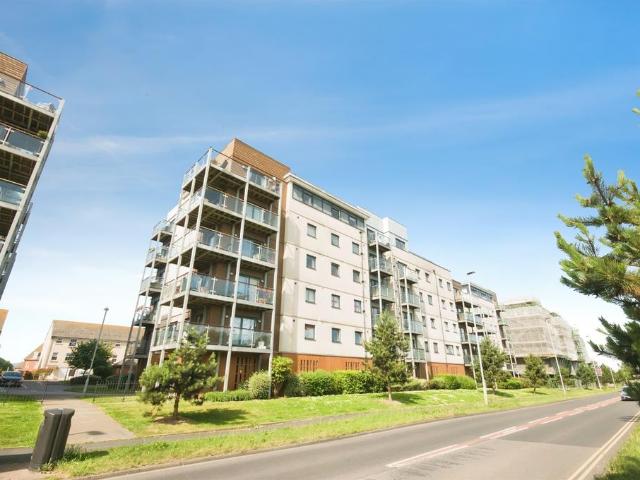 Flat for sale in St Anthony's Hill, Eastbourne
