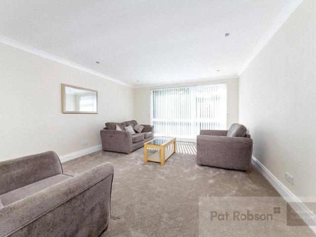 Flat for sale in High Heaton, Tyne And Wear