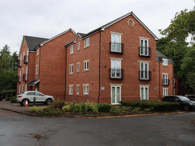 Flat for sale in Bloxwich, West Midlands