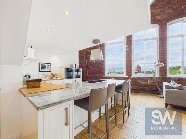 Flat for sale in Woodhouse, West Yorkshire