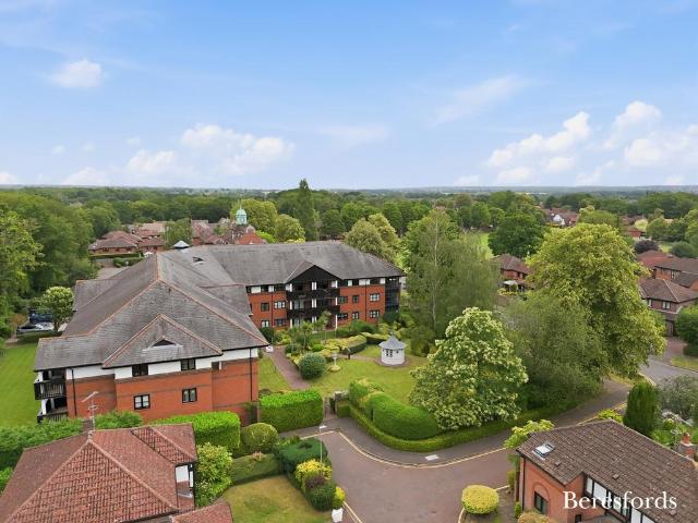 Flat for sale in Hutton, Navestock Side
