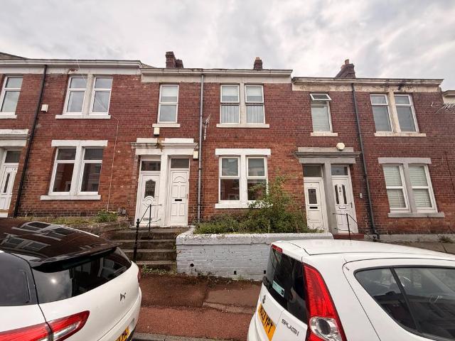 Flat for sale in Bensham, Tyne And Wear