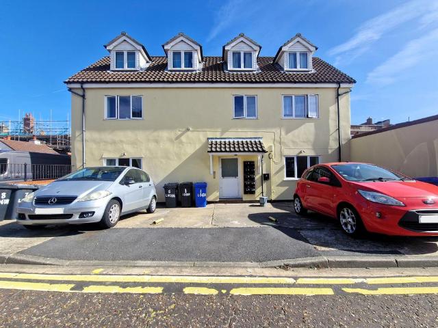 Flat for sale in Eastbridge, Suffolk