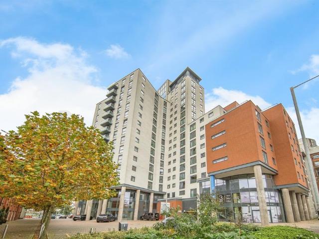 Flat for sale in Key Street, Suffolk