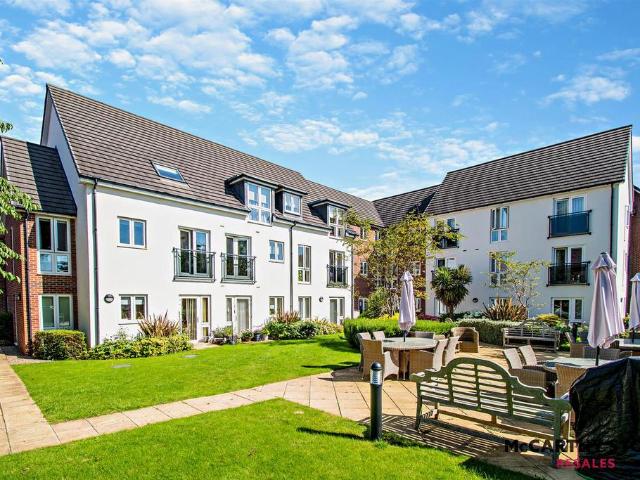 Flat for sale in Hucknall, East Midlands
