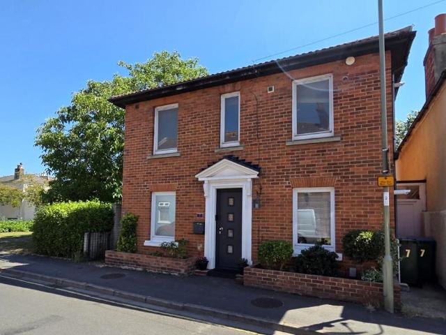 Flat for sale in Fareham, West End