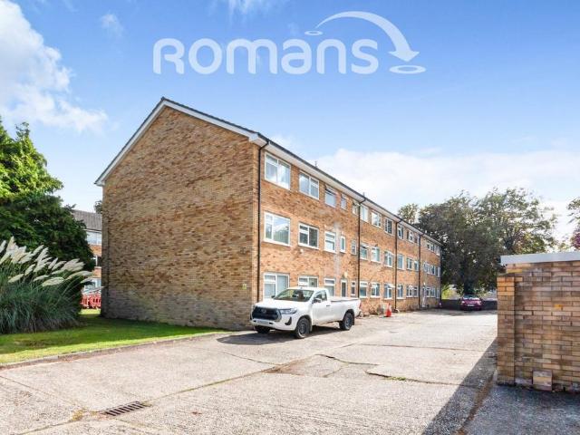 Flat for sale in Priest Down, Hampshire