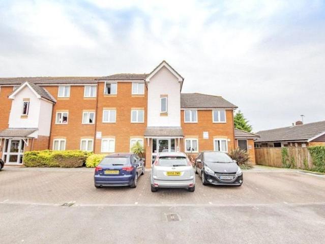 Flat for sale in Clewer Village, Windsor