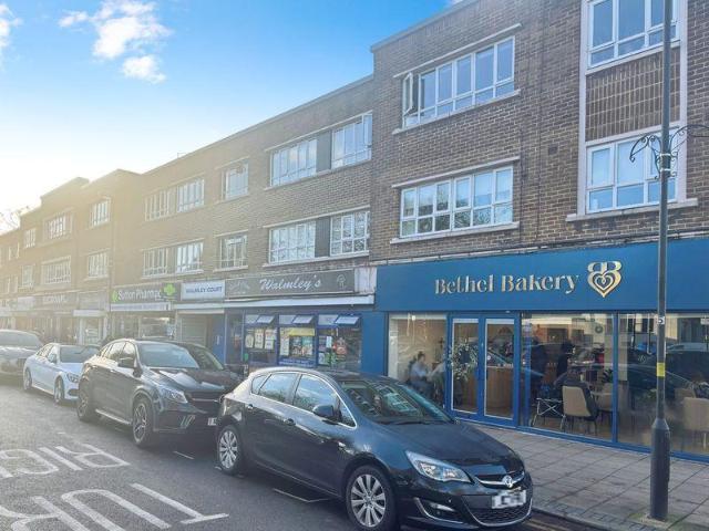 Flat for sale in Walmley, Sutton Coldfield
