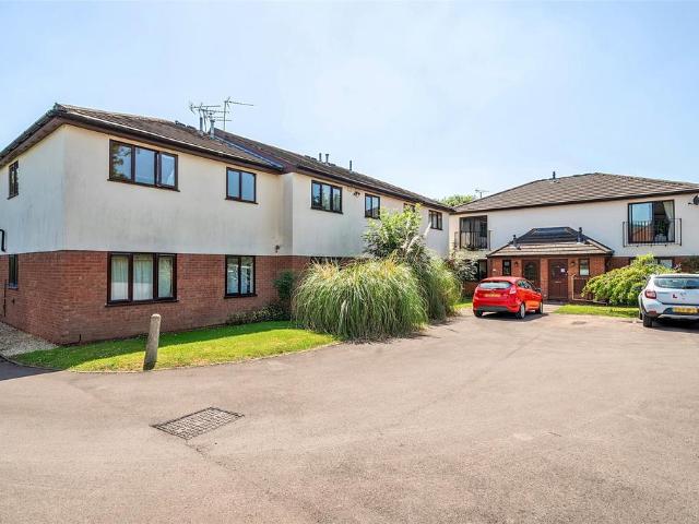 Flat for sale in Whaddon, Golden Valley