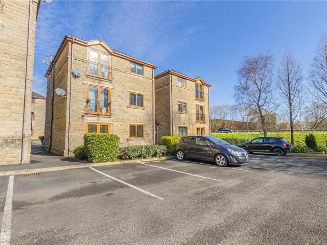 Flat for sale in Lady House, Burnedge