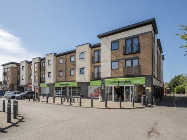 Flat for sale in Evershot, Oxfordshire