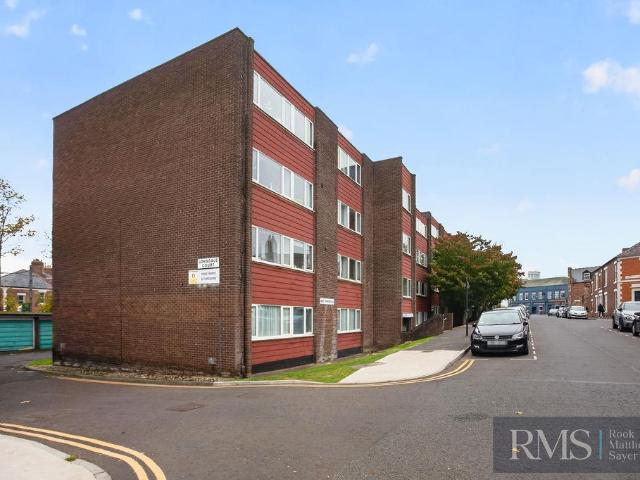 Flat for sale in Jesmond, Newcastle upon Tyne