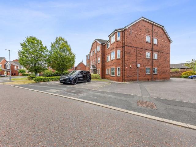 Flat for sale in Fairfield, Warrington