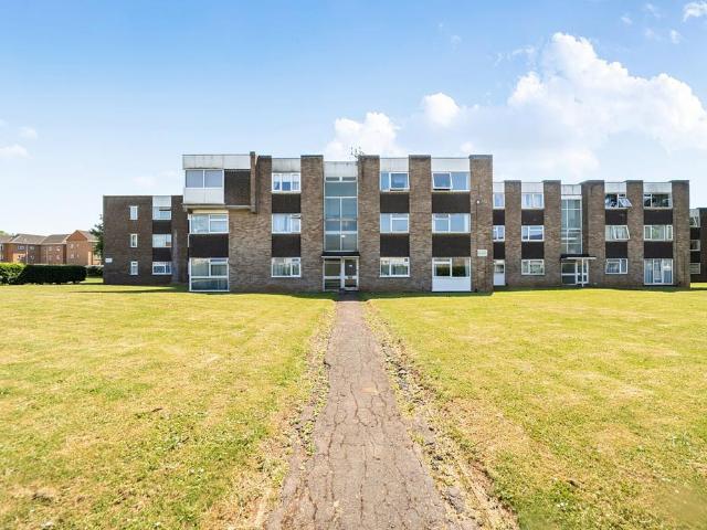 Flat for sale in Yate, South Gloucestershire