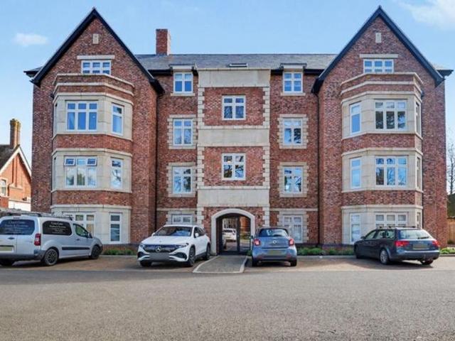 Flat for sale in Spon End, West Midlands
